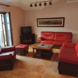 Apartments Anna, khách sạn ở Dobrota