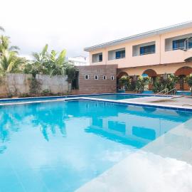 RedDoorz Plus near Municipality of Luisiana Laguna, hotell i Laguna