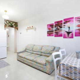 NE1 - Lovely 2 bedroom apartment. Perfect location