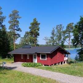 Uttis Home, hotel i Nagu