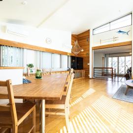 Free Parking VAMOS A VER御宿 #RK1, hôtel à Iwada