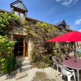 Gîtes Les Villes Briend, hotel u gradu 'Pluduno'