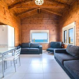 Terra Zeus - Wooden House Beachfront