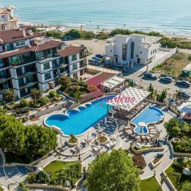 Rose Gardens Apart Hotel, hôtel à Pomorie