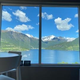 Olden Fjord Apartments, hotel u gradu Olden