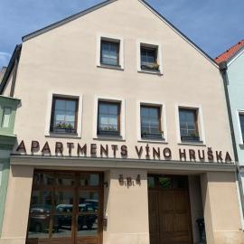 Apartmány VÍNO HRUŠKA Pardubice, hotel en Pardubice