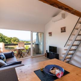 Ambroggio - Grand studio avec mezzanine - Vue Mer, Hotel in Lumio