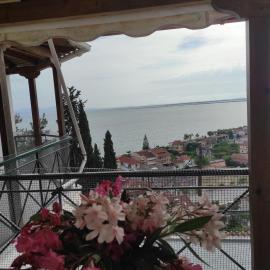 Eleftheria, hotel in Menídion