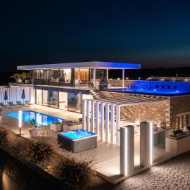 amara luxury villas, hotelli kohteessa Lachaniá