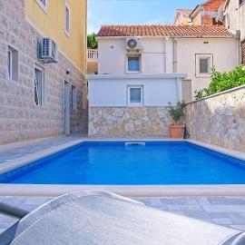 Luxury apartment "Blue Diamond", Hotel in Postira