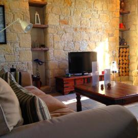 Lofou Traditional Stone House, hotel sa Lofou