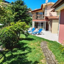 Casa da Fonte-T4, hotel in Admeus