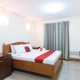 RedDoorz @ Golden Park Inn La Union, hotel em Lossoc