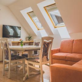 Apartment Amak with free onsite parking
