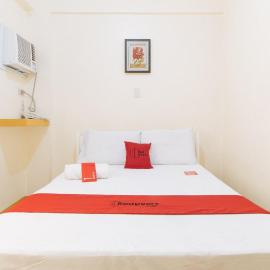 RedDoorz @ Golden Skye Hotel Guagua, hotel Guagua városában