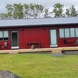 New and well furnished studio apartment for two 30 km from Kirkjubæjarklaustur Perfect place to stay at right between Black beach and Jökulsárlón, hotel di Kirkjubæjarklaustur