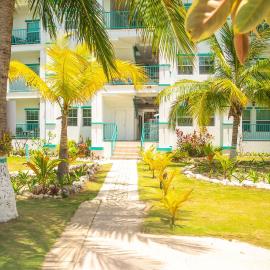 Best Western Grand Baymen Gardens