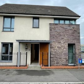 Holiday Home In Cardiff. Sleeps 6, hotel in Cardiff