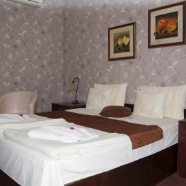 Guest House Prenoćište Piccolina, hotel din Sombor