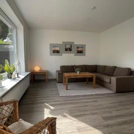 Fischers Nordseehaus Bungalow mit Garten, hotel a Wilhelmshaven