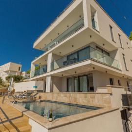 Villa Allegra Luxury Apartments, hotel em Pisak