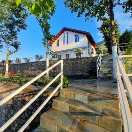 Xhuli Guesthouse, hotel Široka városában