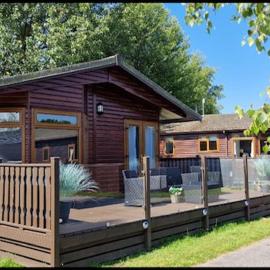 Lakeside 18, hotel i Warton
