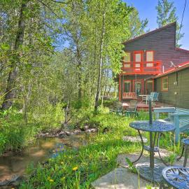 Cozy Creekside Cabin in La Veta: Hike & Fish!, hotelli kohteessa Cuchara