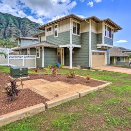 Modern Waianae Home w/ Mountain & Valley View, hotel i Waianae