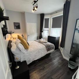 Cosy Jesmond 3 bed apartment - fantastic location, hotel in Jesmond