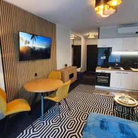 Gold Horizon Apartament Solny Resort z Klimatyzacją i Garażem