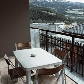 Studio 4 pers avec terrasse et animaux admis - FR-1-165B-16, khách sạn ở Jausiers