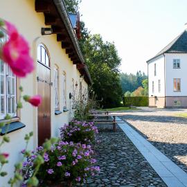 Aggersvold Gods, hotell i Jyderup