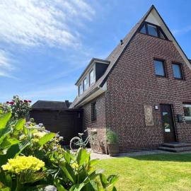 Johannsen-Huis-Appartement-Dena – hotel w mieście Tinnum