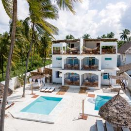 Coco Rise Villas - Villa Dining Service Available, hotel em Bwejuu