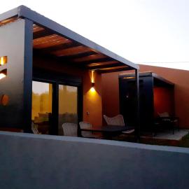 The Zen Point detox suites: Marathopolis şehrinde bir otel