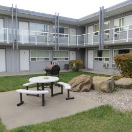 Travellers Inn, hotel din Calgary