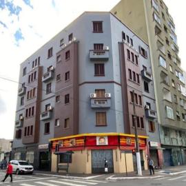 Hotel Tropicália próximo a 25 de março , Brás e Bom Retiro "Com estacionamento conveniado ao lado do hotel"