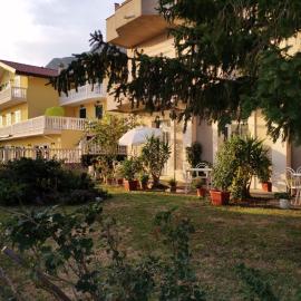 Apartments Sretna