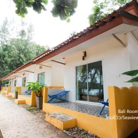 Issara Beach Resort – hotel w mieście Sichon