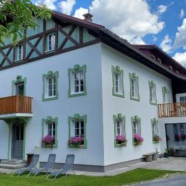 De nussi's chalet 3, отель в Бахе