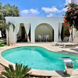 Byblos Aria-The Sea Side Luxury Villa, hotel u Skali Sotiros
