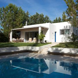 Melissaki Villas، فندق في Piryiótika