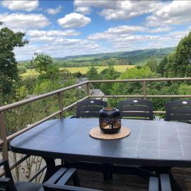 Enjoy Durbuy 5, hótel í Durbuy