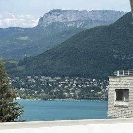 LAKE HOME