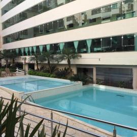 Bombinhas Summer Beach - Cond Apart Privados, hotel a Bombinhas