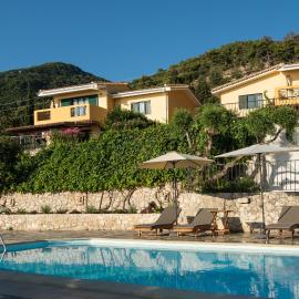 Villa Flisvos, Hotel in Marathias