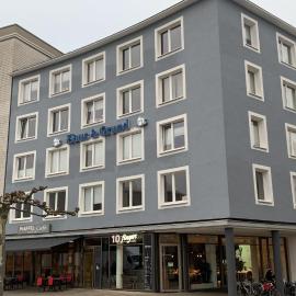 Waffel Cafe HOSTEL Monteurwohnung Ferienwohnung, hotel in Kassel