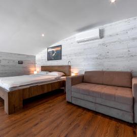 Splav-apartman Grizzly, hotel a Gaočići