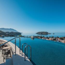 Iberostar Waves Slavija, hotelli Budvassa